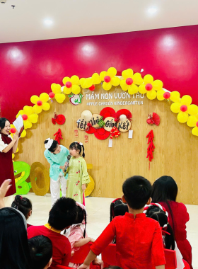  “TẾT VUI GẮN KẾT – XUÂN HỒNG YÊU THƯƠNG” RỘN RÀNG TẠI MẦM NON VƯỜN TÁO