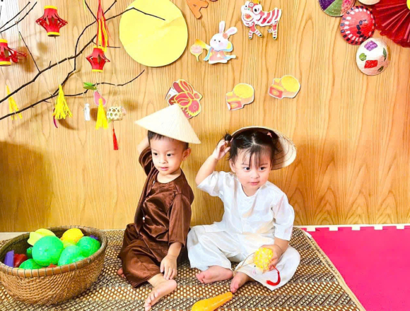 TRUNG THU CỦA CÁC BÉ GREEN APPLE 1 NHÀ AGK