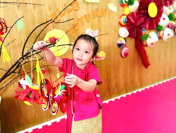 TRUNG THU CỦA CÁC BÉ RED APPLE 1&2 NHÀ AGK