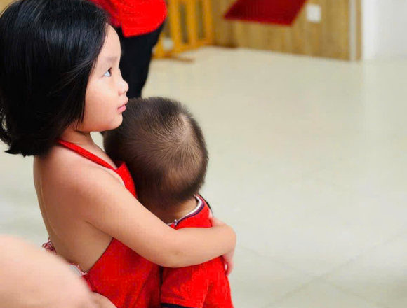 TRUNG THU CỦA CÁC BÉ GREEN APPLE 2 NHÀ AGK