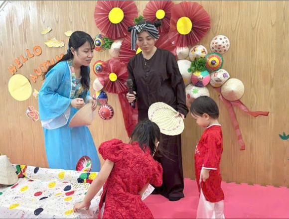 TRUNG THU CỦA CÁC BÉ GREEN APPLE 2 NHÀ AGK