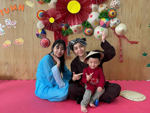 TRUNG THU CỦA CÁC BÉ GREEN APPLE 2 NHÀ AGK