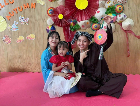 TRUNG THU CỦA CÁC BÉ GREEN APPLE 2 NHÀ AGK