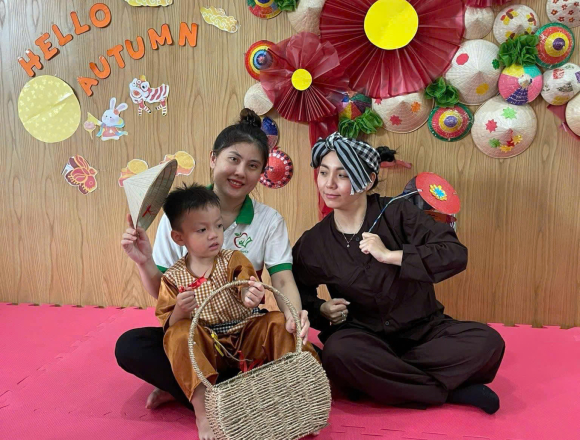 TRUNG THU CỦA CÁC BÉ GREEN APPLE 2 NHÀ AGK