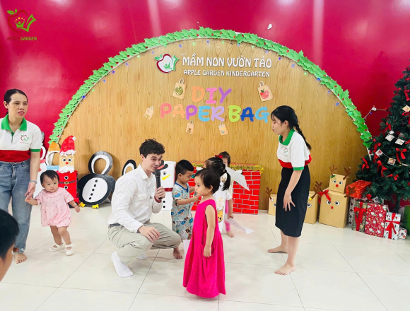 WORKSHOP “ DIY PAPER BAG ” – KHƠI NGUỒN SÁNG TẠO – GỬI GẮM YÊU THƯƠNG