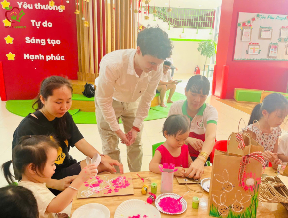 WORKSHOP “ DIY PAPER BAG ” – KHƠI NGUỒN SÁNG TẠO – GỬI GẮM YÊU THƯƠNG