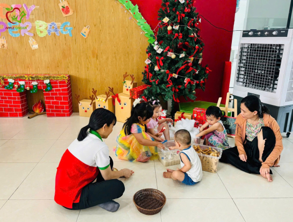 WORKSHOP “ DIY PAPER BAG ” – KHƠI NGUỒN SÁNG TẠO – GỬI GẮM YÊU THƯƠNG