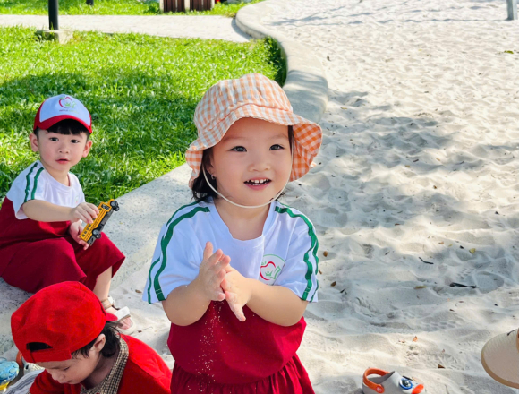 CHƯƠNG TRÌNH DÃ NGOẠI