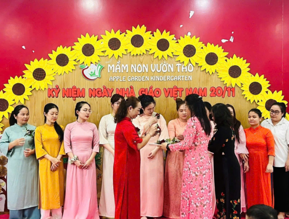 Ngày Nhà Giáo Việt Nam 20/11 Cùng Nhà AGK