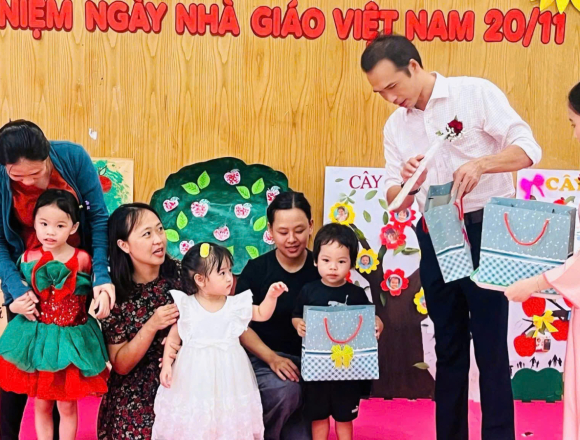 Ngày Nhà Giáo Việt Nam 20/11 Cùng Nhà AGK