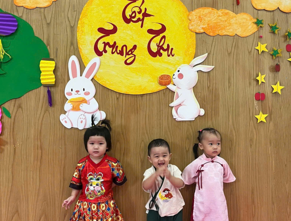 Trung Thu Cùng Nhà AGK