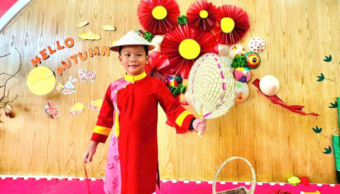 TRUNG THU CỦA CÁC BÉ RED APPLE 1&2 NHÀ AGK