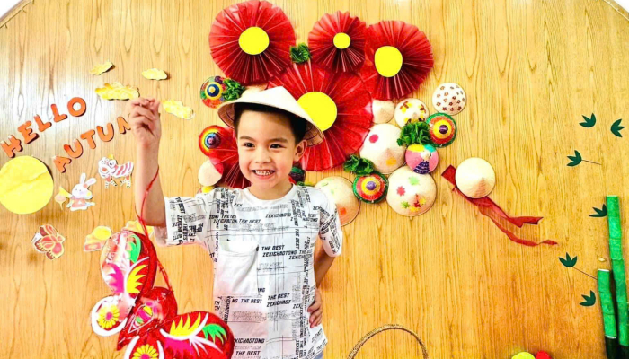 TRUNG THU CỦA CÁC BÉ RED APPLE 1&2 NHÀ AGK