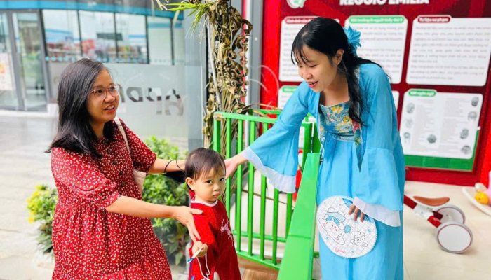 TRUNG THU CỦA CÁC BÉ GREEN APPLE 2 NHÀ AGK