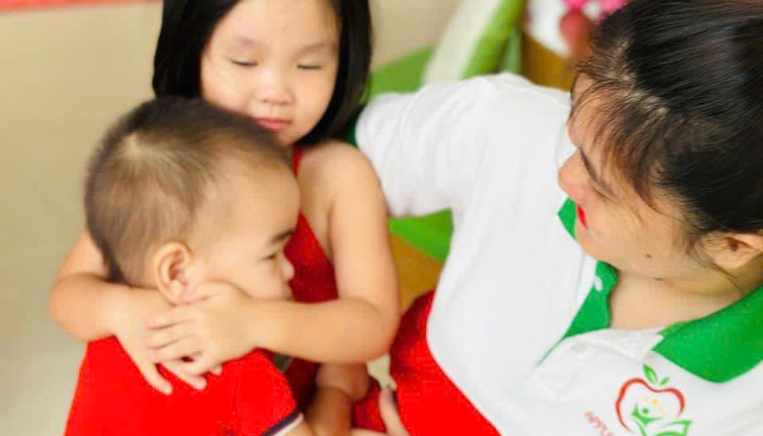 TRUNG THU CỦA CÁC BÉ GREEN APPLE 2 NHÀ AGK