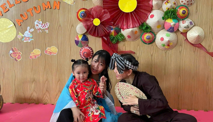 TRUNG THU CỦA CÁC BÉ GREEN APPLE 2 NHÀ AGK