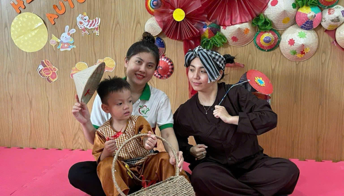 TRUNG THU CỦA CÁC BÉ GREEN APPLE 2 NHÀ AGK