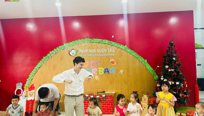 WORKSHOP “ DIY PAPER BAG ” – KHƠI NGUỒN SÁNG TẠO – GỬI GẮM YÊU THƯƠNG