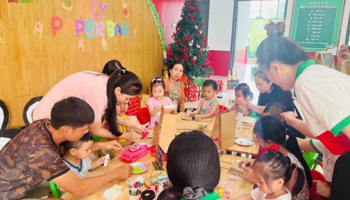 WORKSHOP “ DIY PAPER BAG ” – KHƠI NGUỒN SÁNG TẠO – GỬI GẮM YÊU THƯƠNG