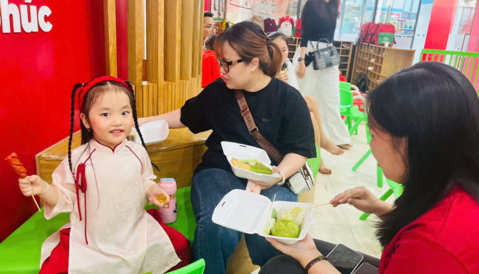  “TẾT VUI GẮN KẾT – XUÂN HỒNG YÊU THƯƠNG” RỘN RÀNG TẠI MẦM NON VƯỜN TÁO