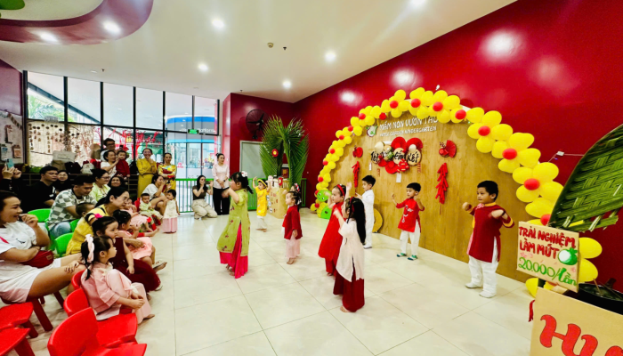  “TẾT VUI GẮN KẾT – XUÂN HỒNG YÊU THƯƠNG” RỘN RÀNG TẠI MẦM NON VƯỜN TÁO