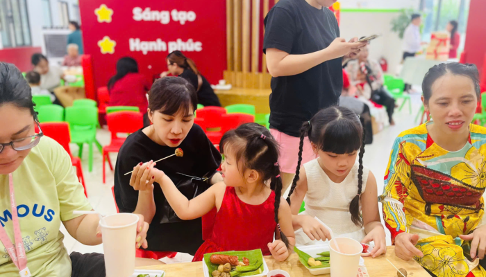  “TẾT VUI GẮN KẾT – XUÂN HỒNG YÊU THƯƠNG” RỘN RÀNG TẠI MẦM NON VƯỜN TÁO