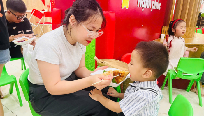  “TẾT VUI GẮN KẾT – XUÂN HỒNG YÊU THƯƠNG” RỘN RÀNG TẠI MẦM NON VƯỜN TÁO