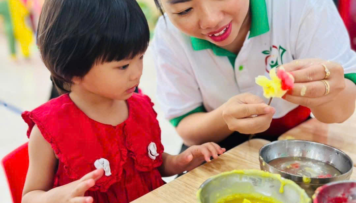 WORKSHOP “KẾT NỐI YÊU THƯƠNG - CHẠM TAY SÁNG TẠO”🌸