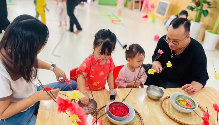 WORKSHOP “KẾT NỐI YÊU THƯƠNG - CHẠM TAY SÁNG TẠO”🌸