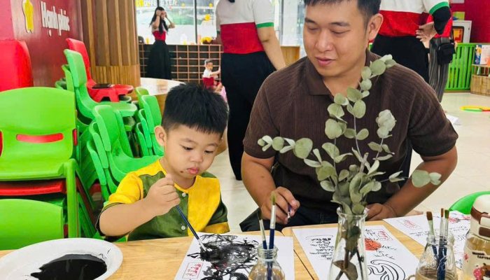 WORKSHOP “KẾT NỐI YÊU THƯƠNG - CHẠM TAY SÁNG TẠO”🌸
