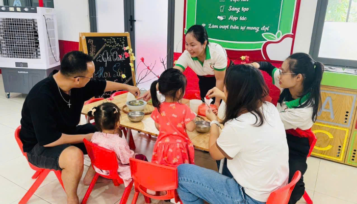 WORKSHOP “KẾT NỐI YÊU THƯƠNG - CHẠM TAY SÁNG TẠO”🌸